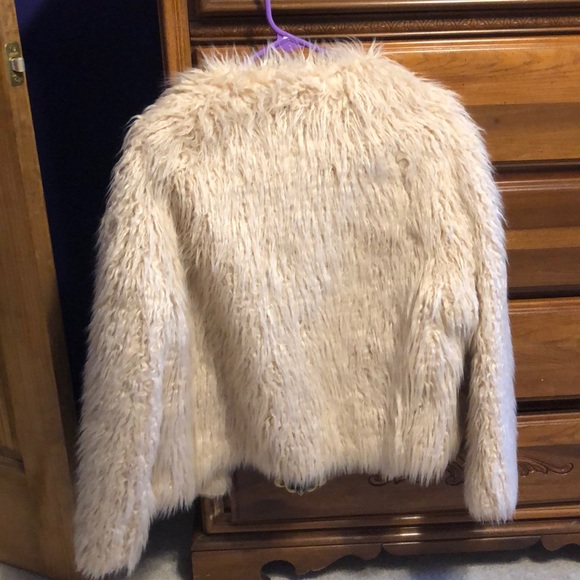Fur coat - Picture 3 of 3
